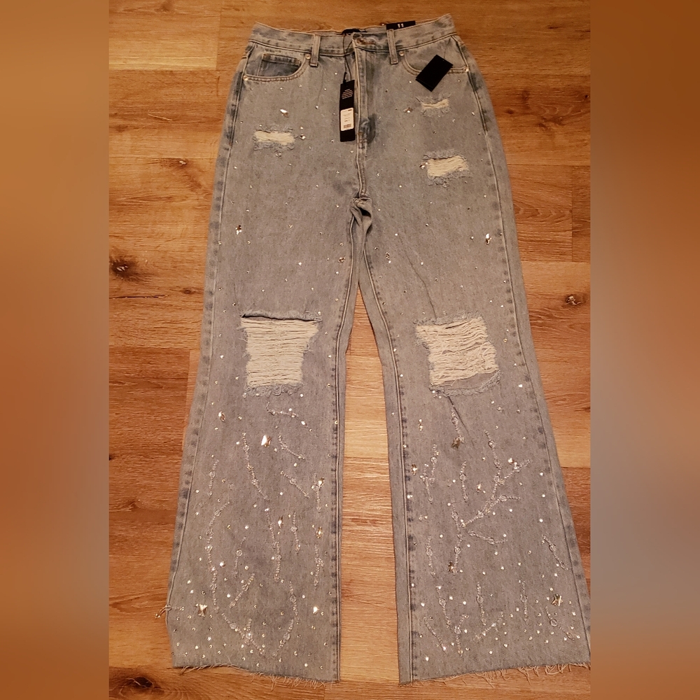 FASHION NOVA Rhinestone distressed NON~STRETCH jeans sz 11 NWT